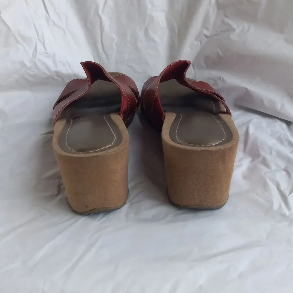 Comfort Plus by Predictions Red Sandals Size 9
